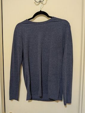 Mizuno Performance Long Sleeve Athletic Top Small Blue Lightweight Workout